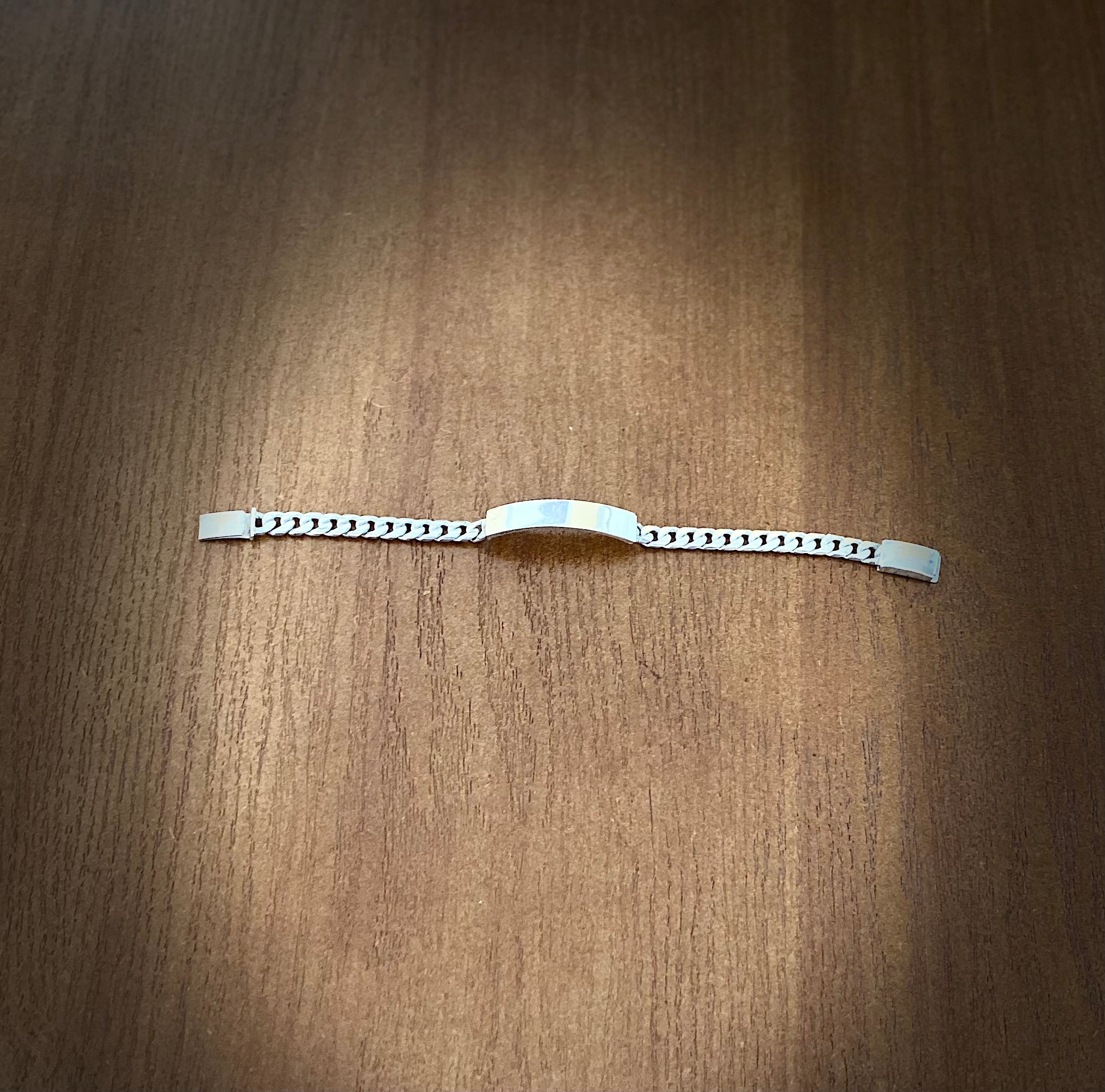 Esclava de plata estilo cubano